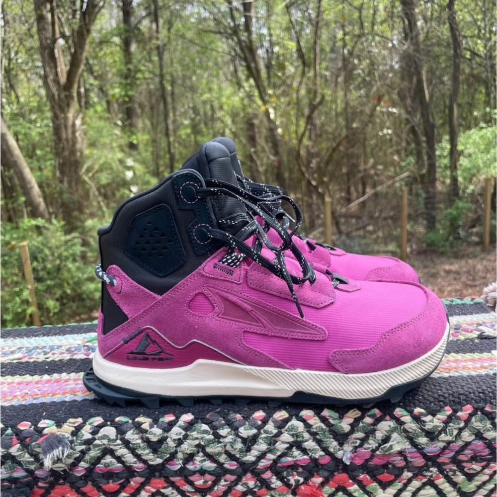 Altra Women's Lone Peak Hiker  - Pinkish purple and Black